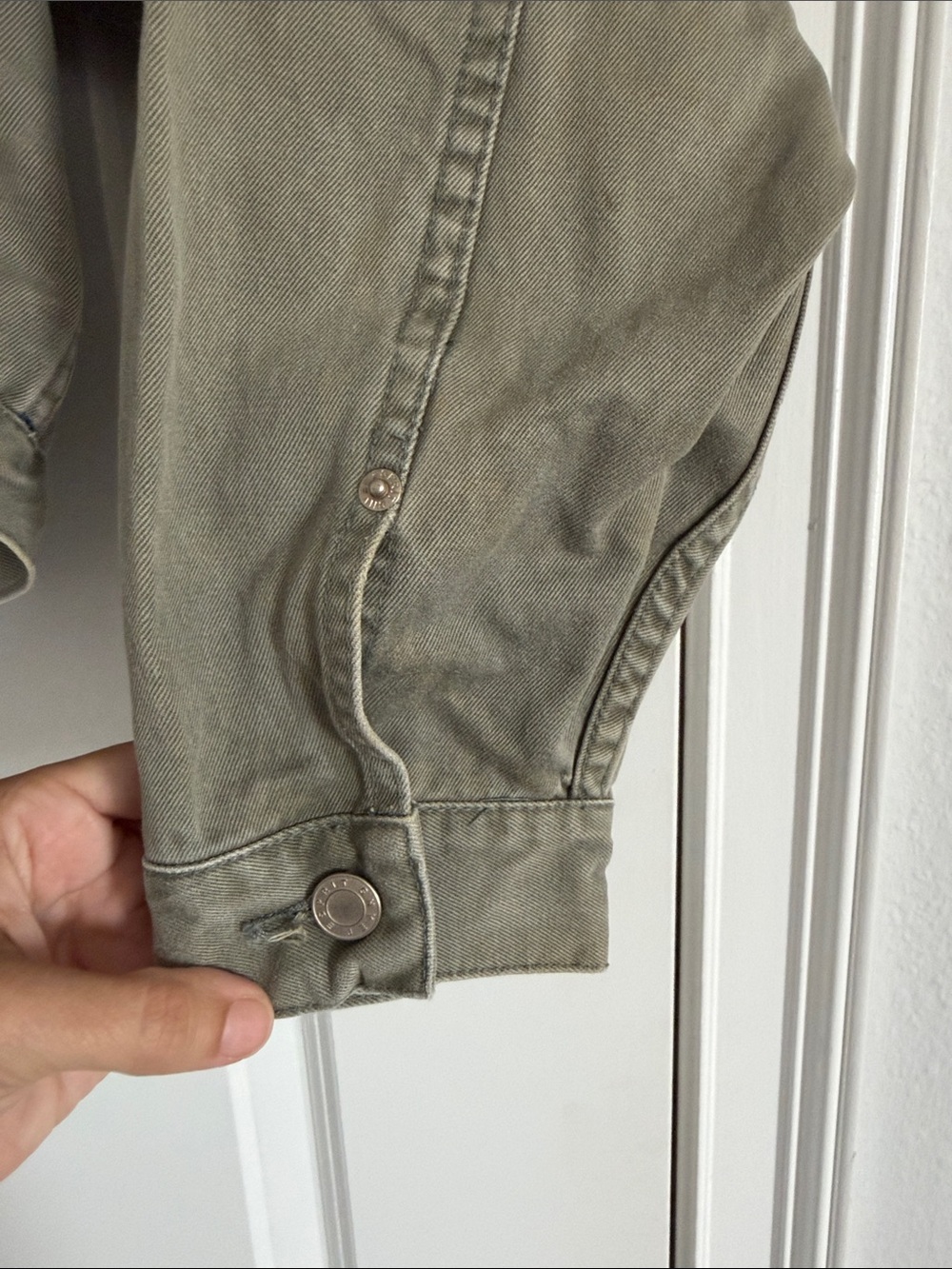 ESPIRIT Cropped boxy Olive Green Denim Jacket - Picture 6 of 9